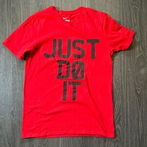 Nike tee